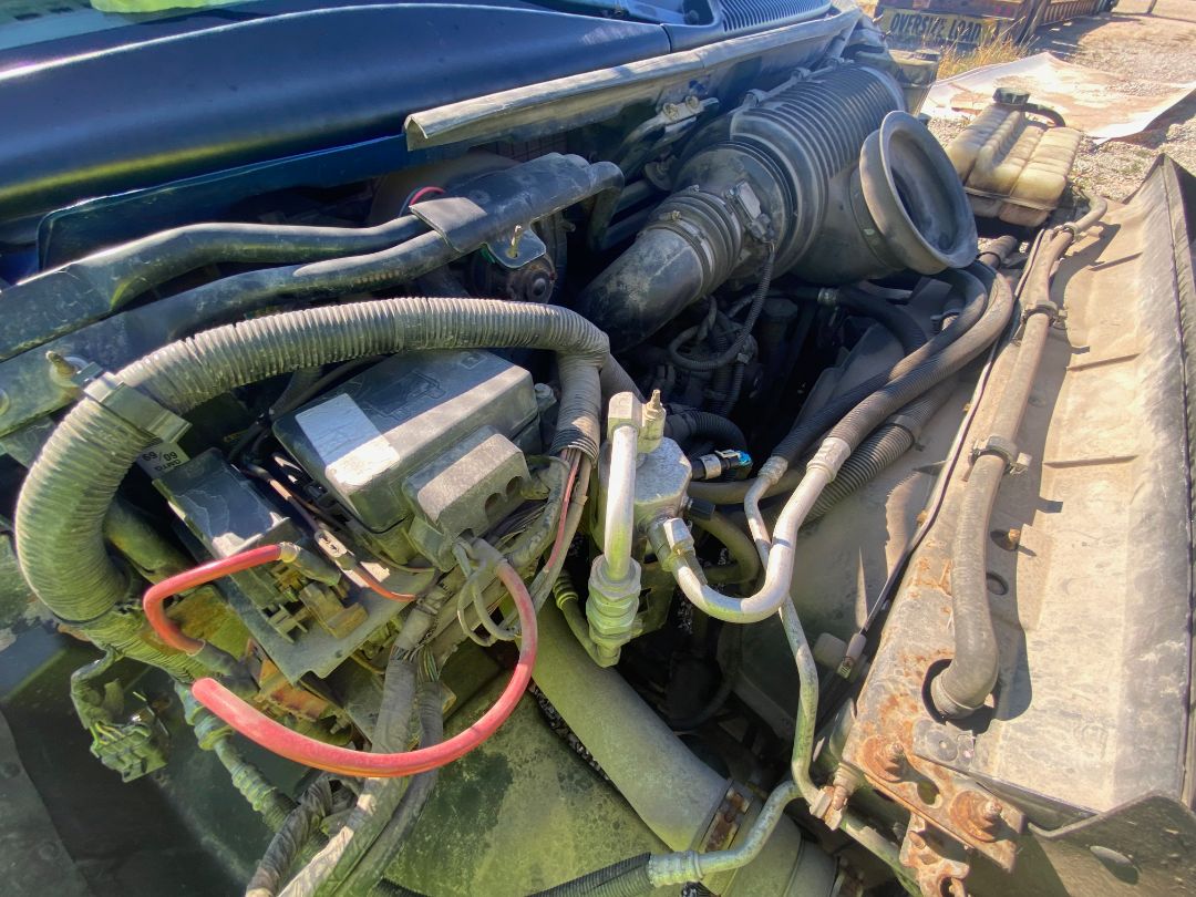 2003 CHEVROLET C5500 - Image 19